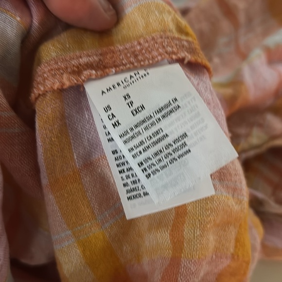 NWT American Eagle Plaid Short Sleeve Pink Orange Button Down Shirt Size X-Small - Picture 7 of 7